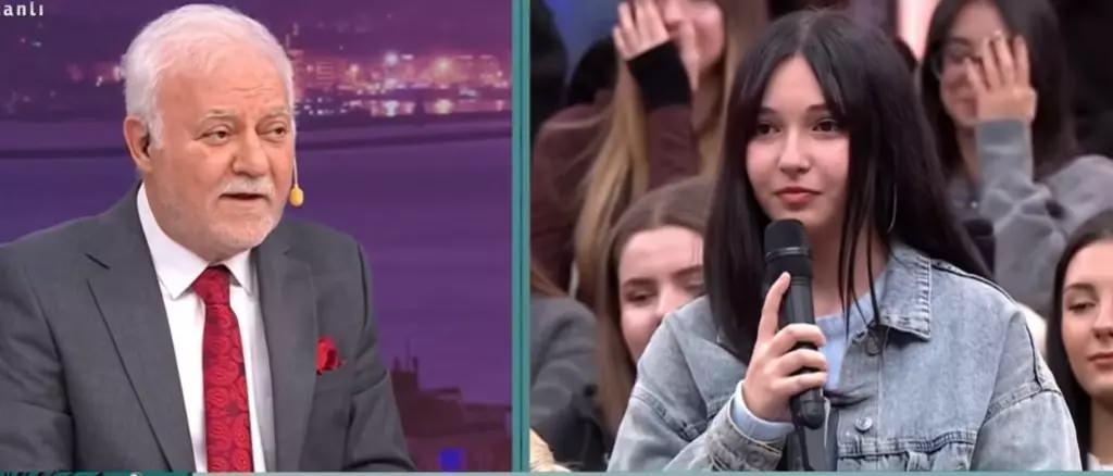 Nihat Hatipoğlu ve soruyu soran genç kız