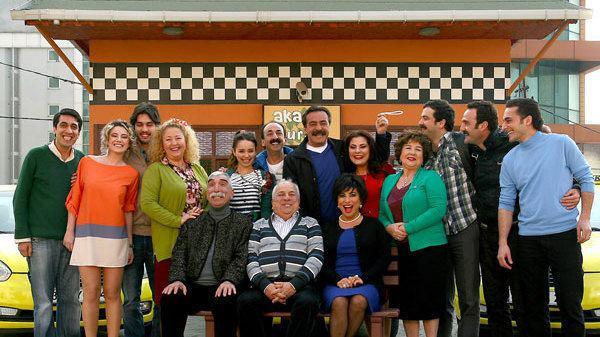 Eski Akasya durağı kadrosu.