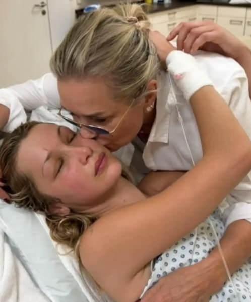 Bella Hadid ve annesi Yolanda Hadid