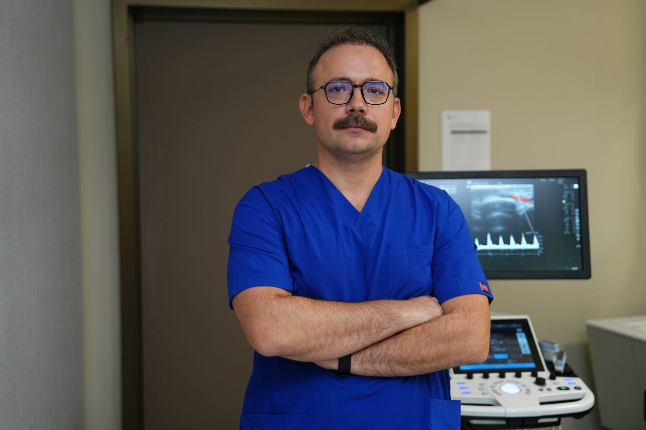 Kalp Damar Cerrahisi Uzmanı Doç. Dr. Emre Selçuk
