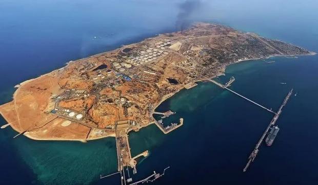 İran&rsquo;dan ABD&rsquo;ye Hark Adası tehdidi: 'K&uuml;le &ccedil;eviririz'