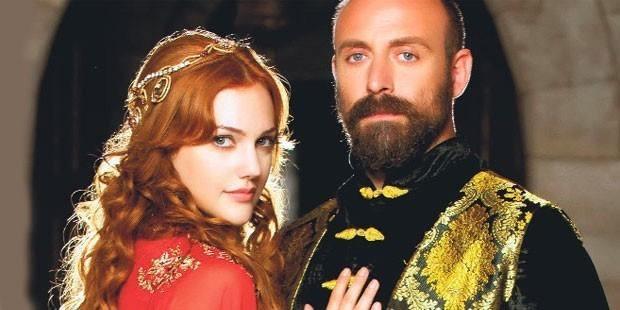 Muhteşem Yüzyıl dizisinin başrol oyuncuları Halit Ergenç ve Meryem Üzerli