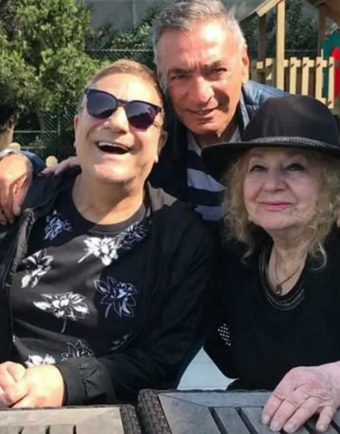 Mehmet Ali Erbil ve annesi