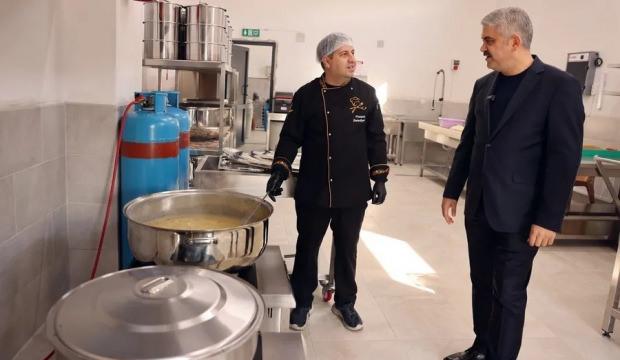 Pozantı Belediyesi aşevi projesiyle her ay 3 bin 600 kişiye sıcak yemek