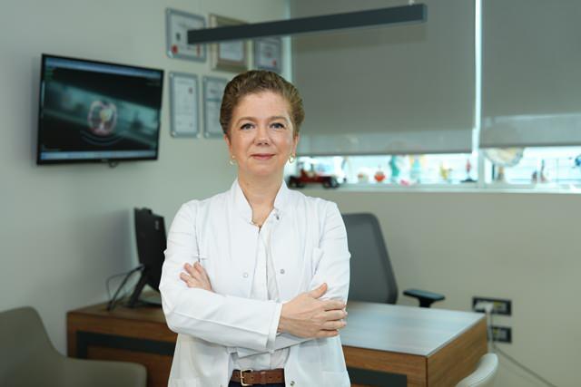 Medipol Mega Üniversite Hastanesi Meme Cerrahisi Uzmanı Doç. Dr. Pelin Basım