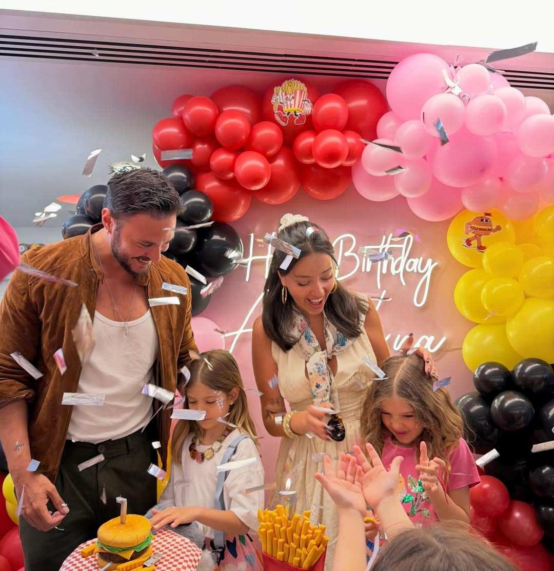 Pelin Akil ve Anıl Altan kızlarının doğum günü partisinde