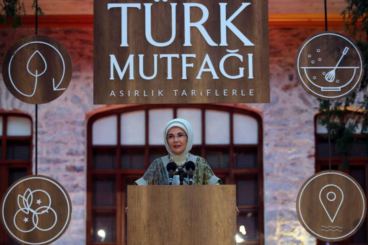 Emine Erdoğan, Türk Mutfağı Haftasında konuşma yaparken