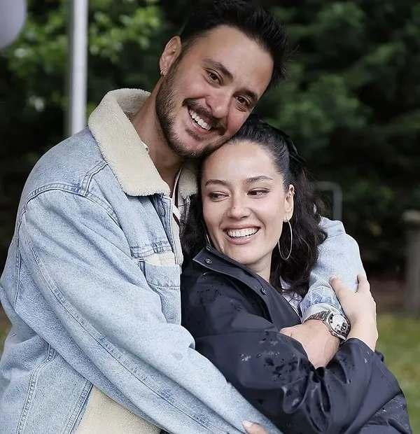 Pelin Akil ve Anıl Altan