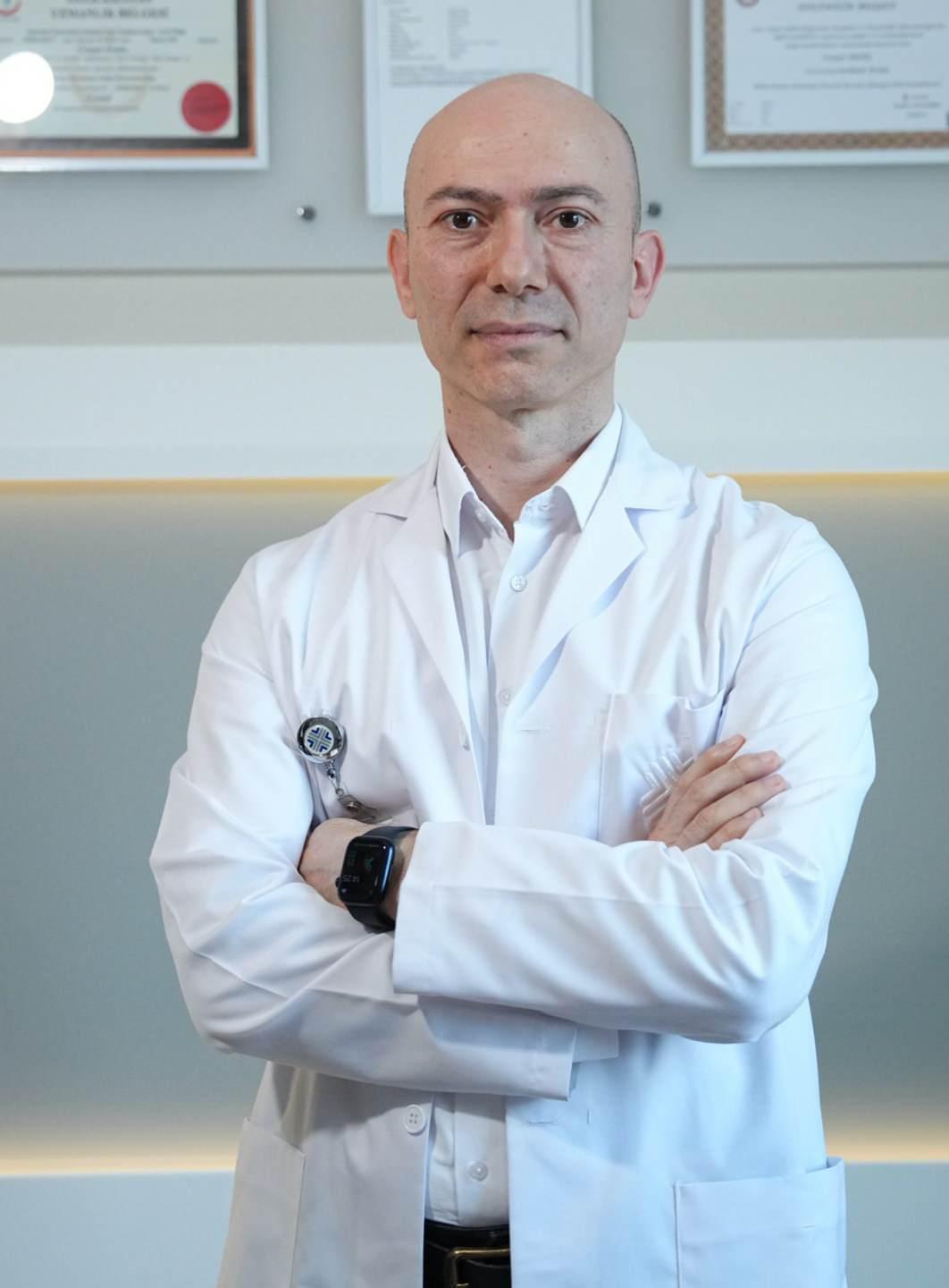 Medipol Acıbadem Bölge Hastanesinden Üroloji Uzmanı Doç. Dr. Cevper Ersöz