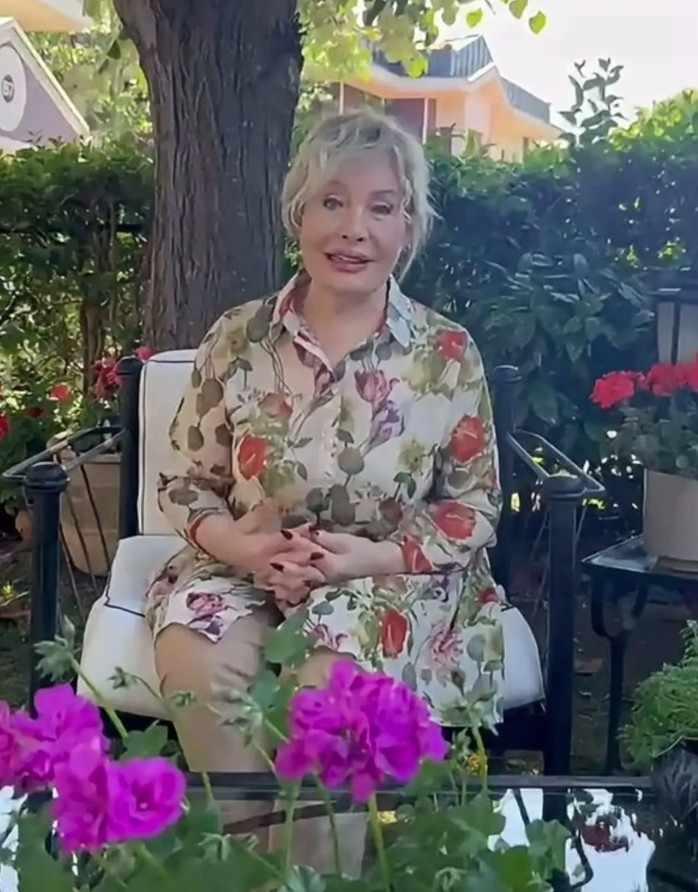Emel Sayın