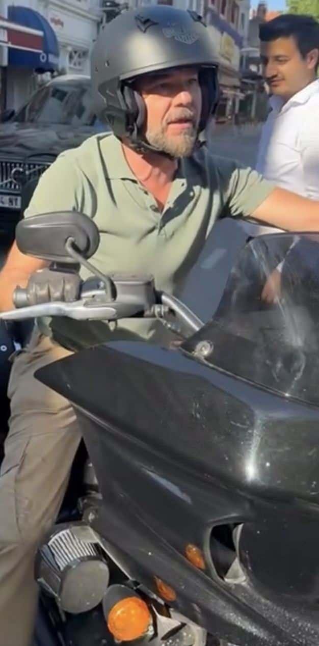 Engin Altan Düzyatanın motosikleti