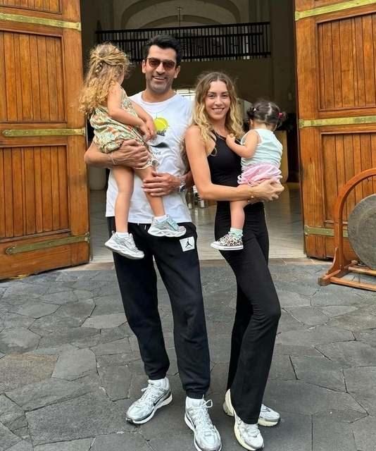 Kenan İmirzalıoğlu Sinem Kobal ve kızları