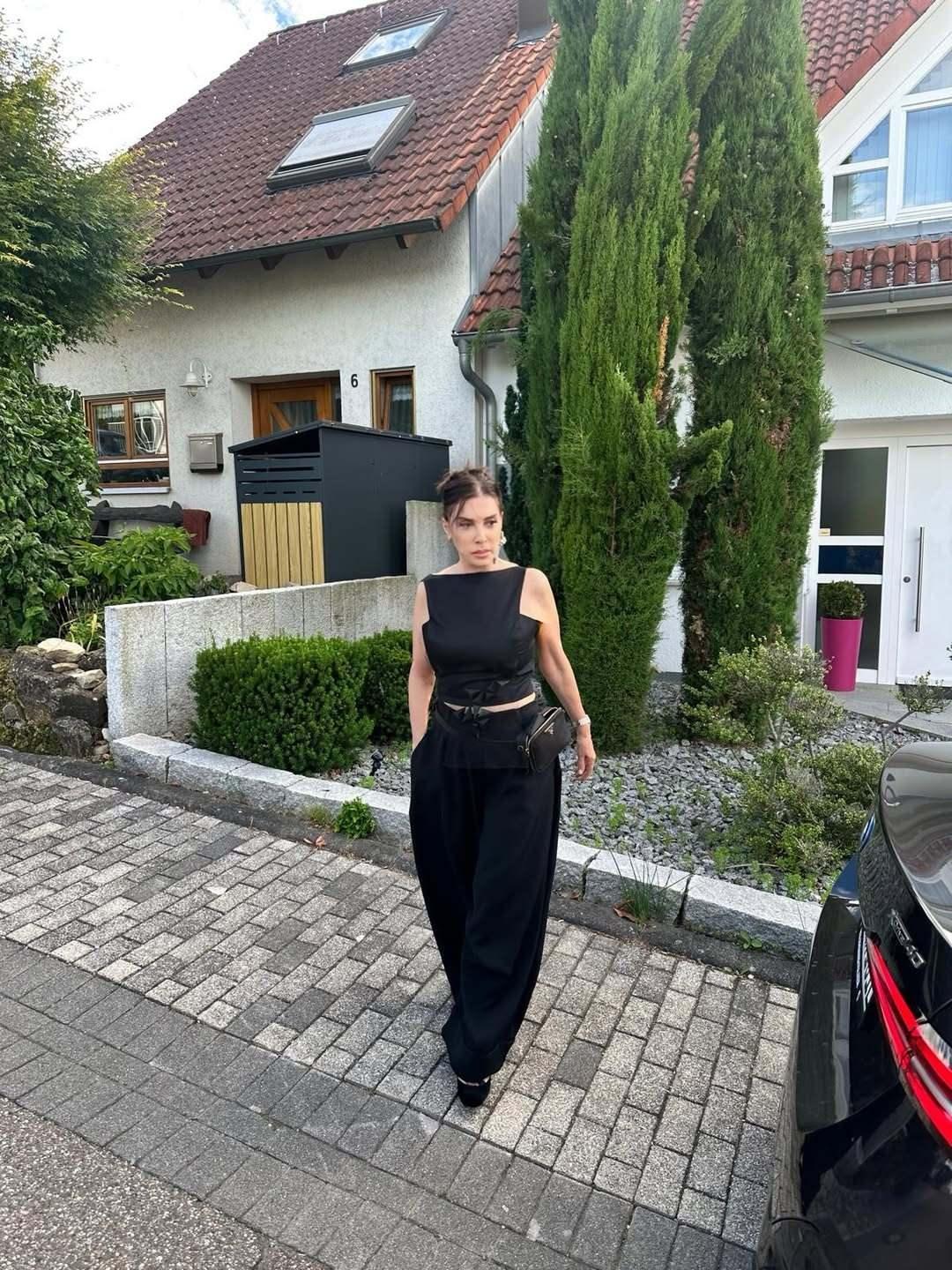 Nebahat Çehre Almanyadan paylaşımı