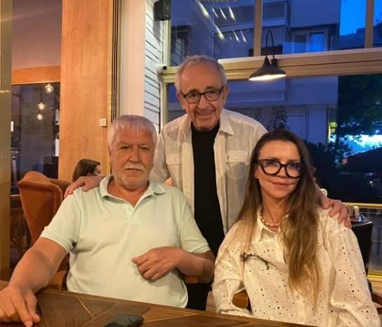 Bülent Dural ve oyuncu arkadaşları