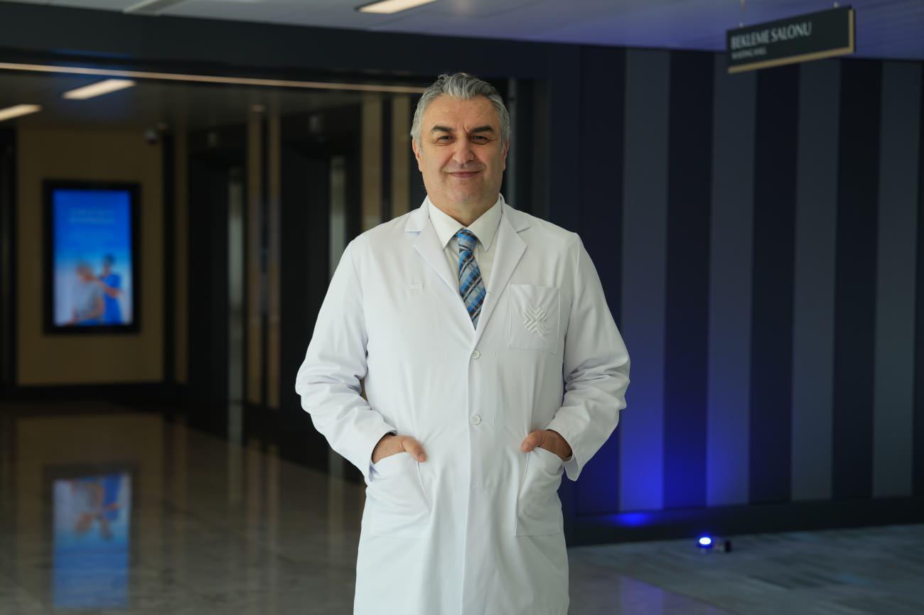 Genel Cerrahi Uzmanı Prof. Dr. Osman Civil