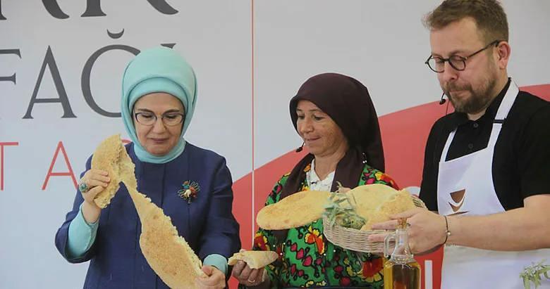 Emine Erdoğan Türk Mutfağı atölyesinde