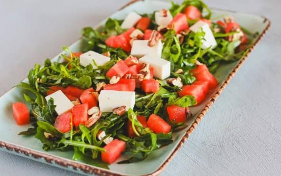 Karpuz salatası