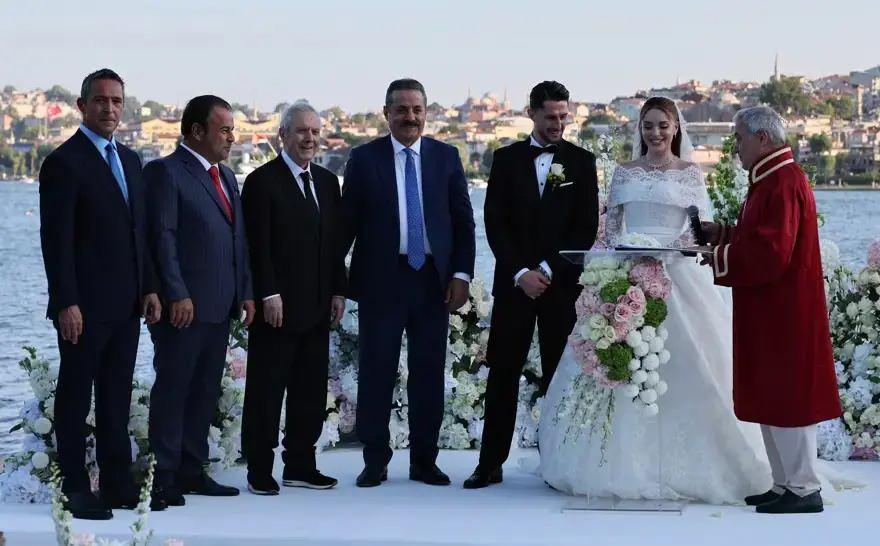 Çiftin nikah şahitleri