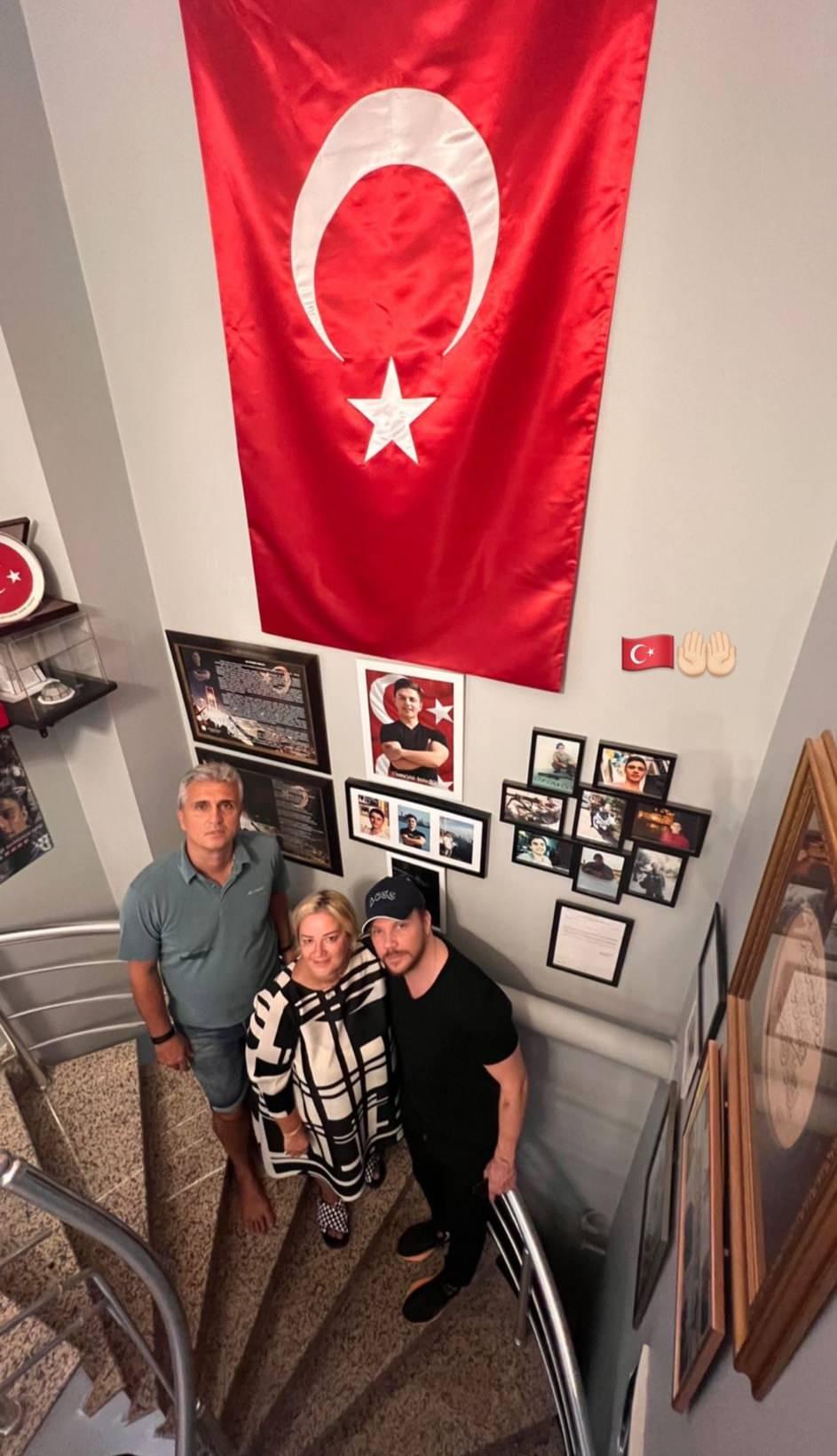 Sinan Akçıl ve Batuhan Erginin ailesi