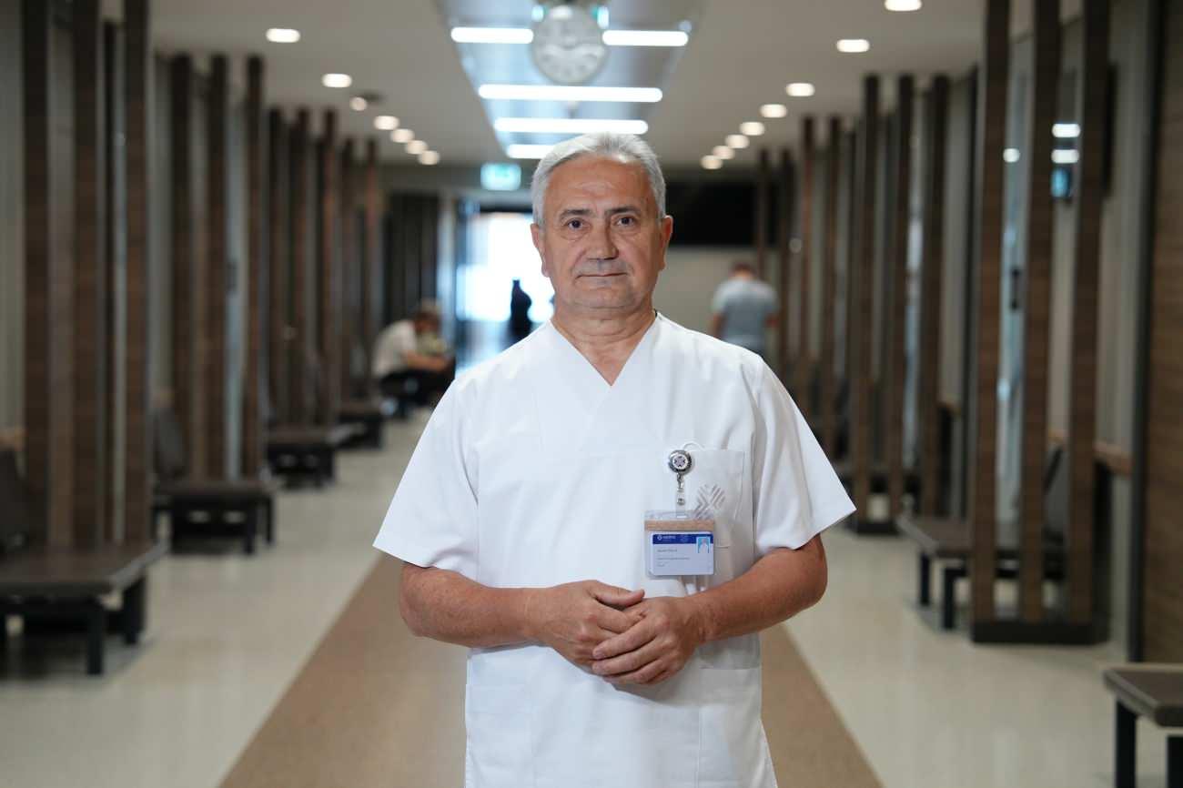 Kulak Burun Boğaz Hastalıkları Uzmanı Doç. Dr. Necdet Özçelik