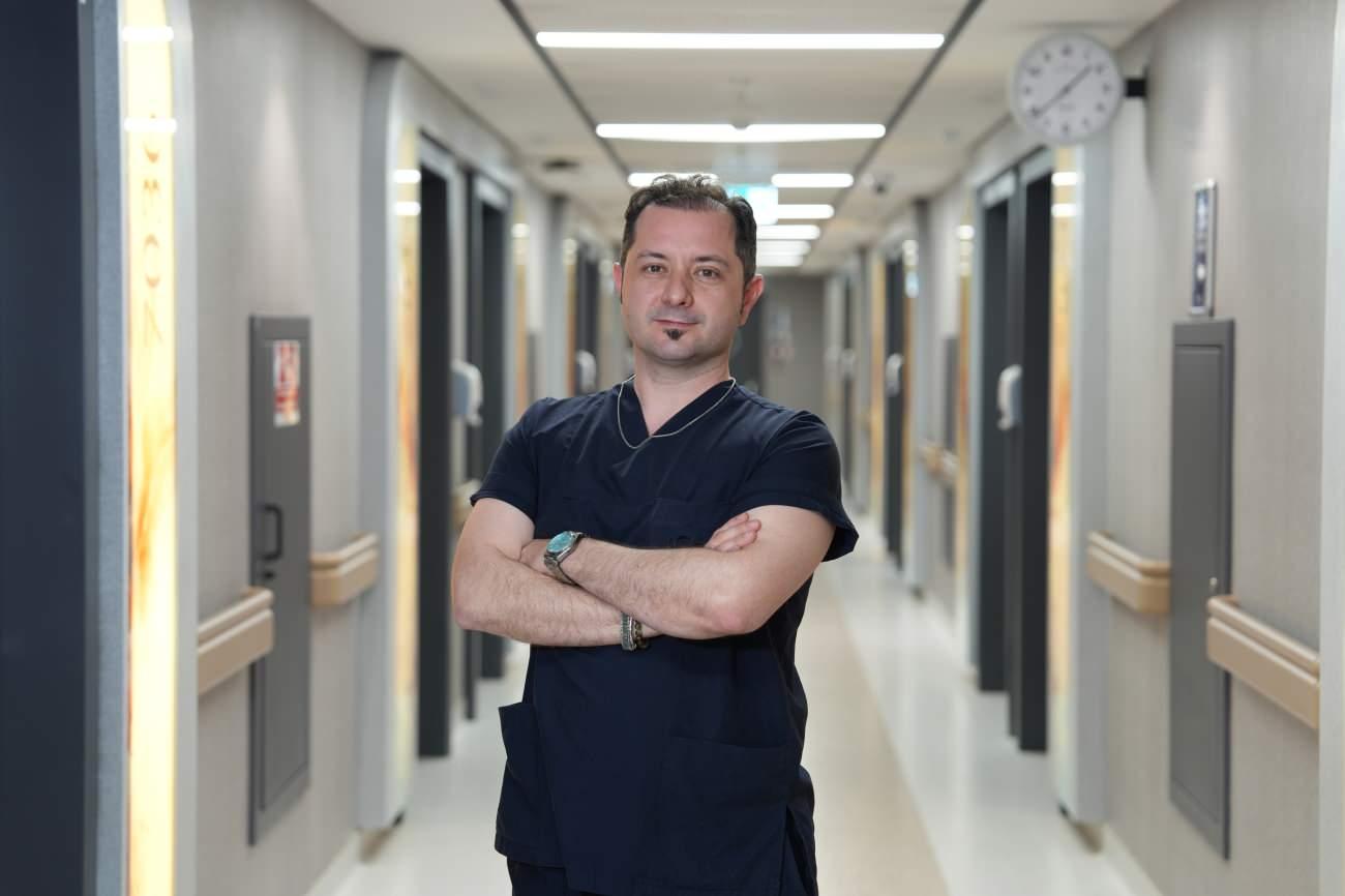 Nöroloji Uzmanı Uzm. Dr. İsmet Üstün