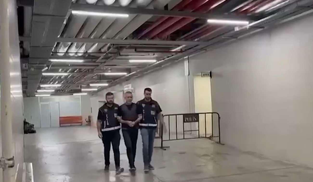 Haluk Leventin kelepçeli hali