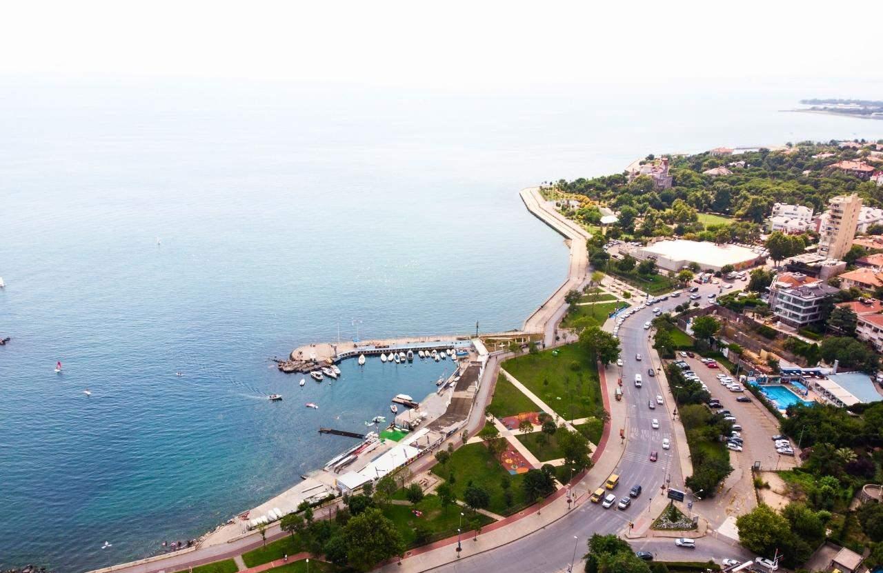 Caddebostan sahili
