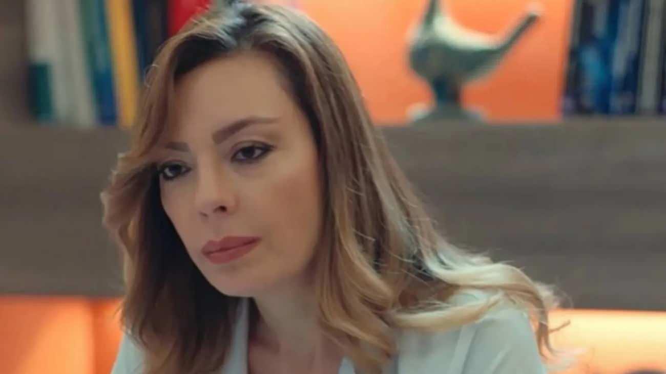 Özge Özder