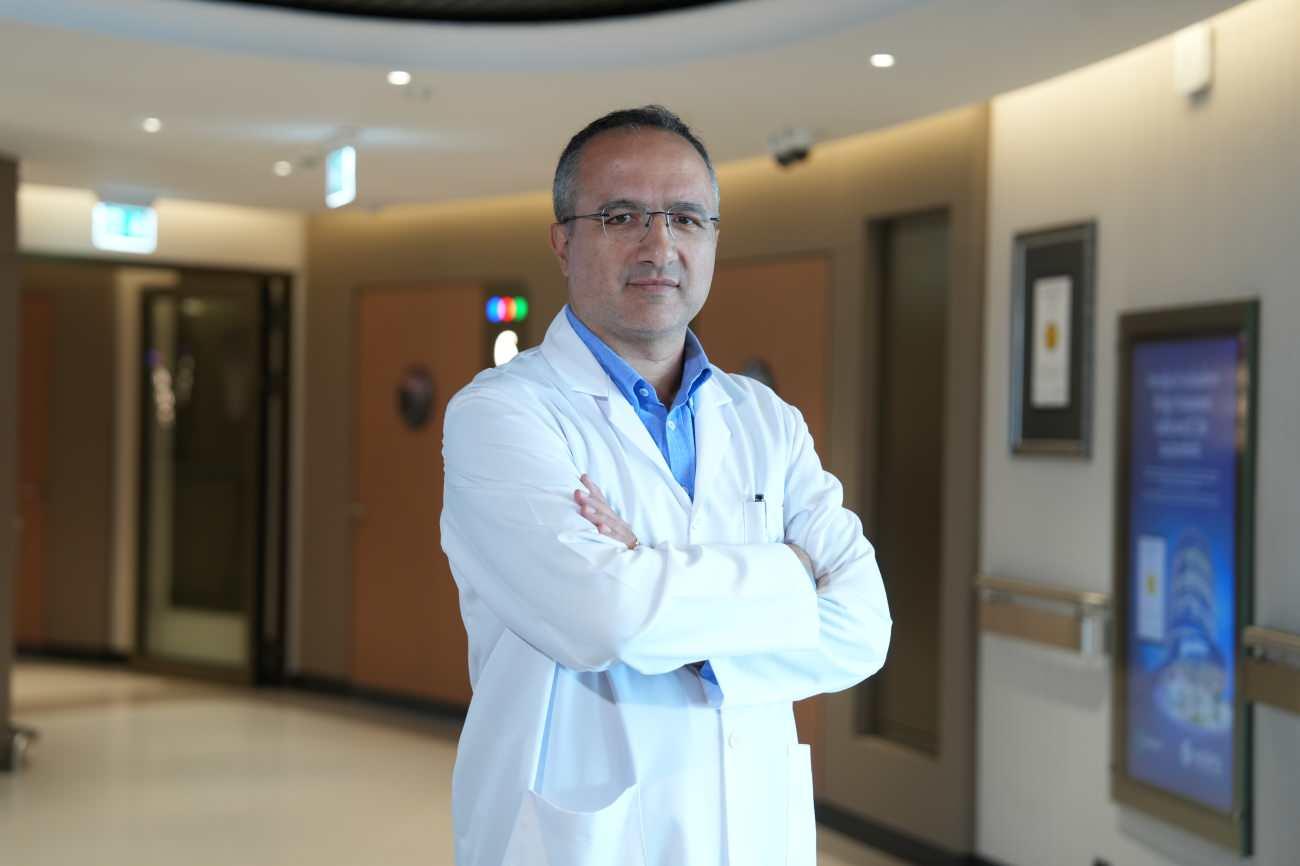 Medipol Sağlık Grubundan Göğüs Cerrahisi Uzmanı Prof. Dr. Kemal Karapınar