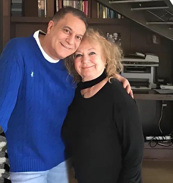 Mehmet Ali Erbil ve annesi