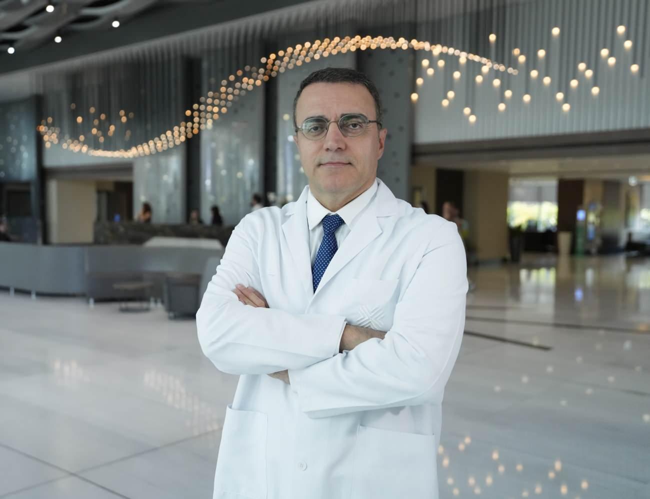 Ortopedi ve Travmatoloji Uzmanı Prof. Dr. İbrahim Azboy