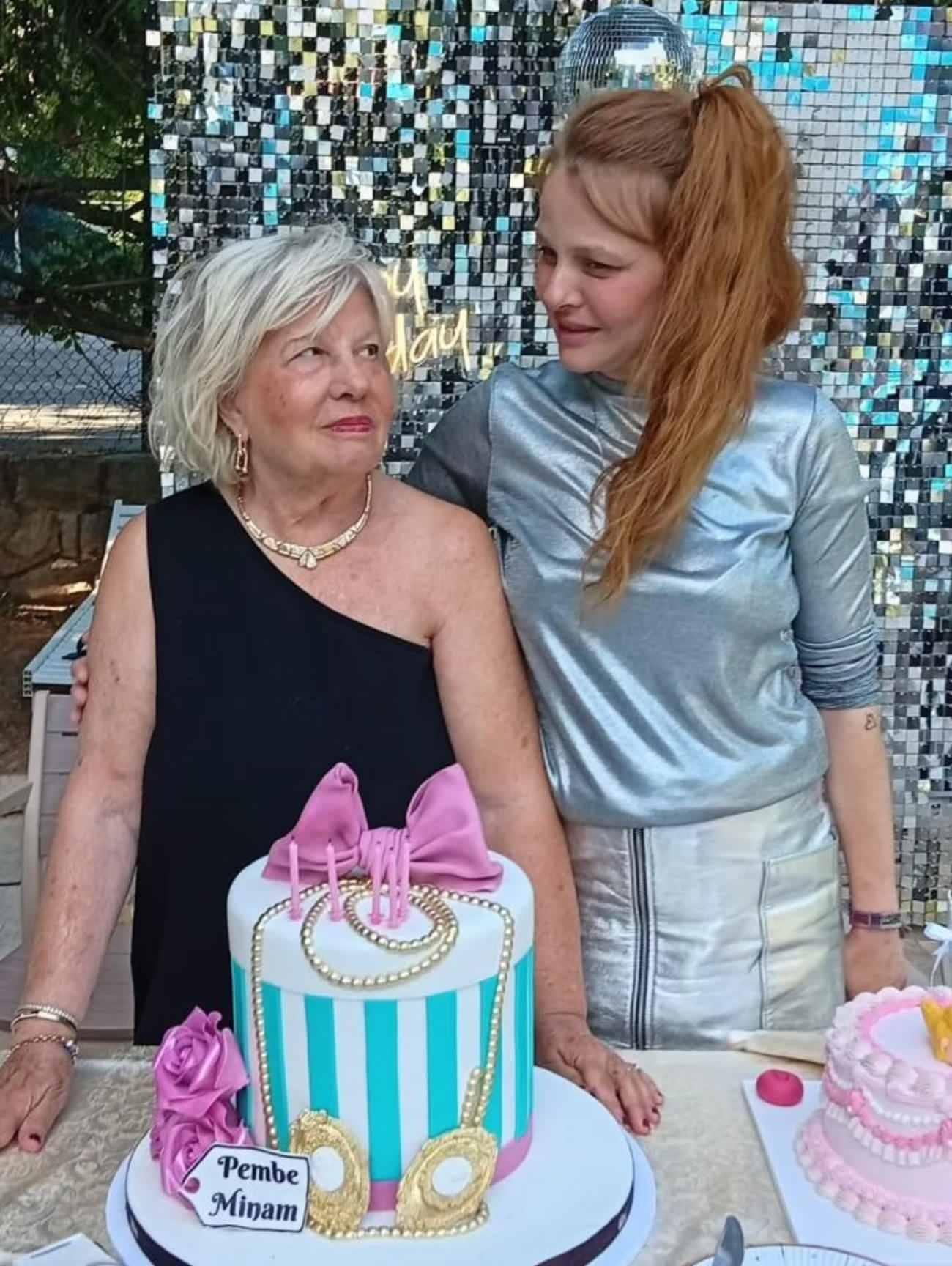 Naz Elmas ve annesi Meral Elmas
