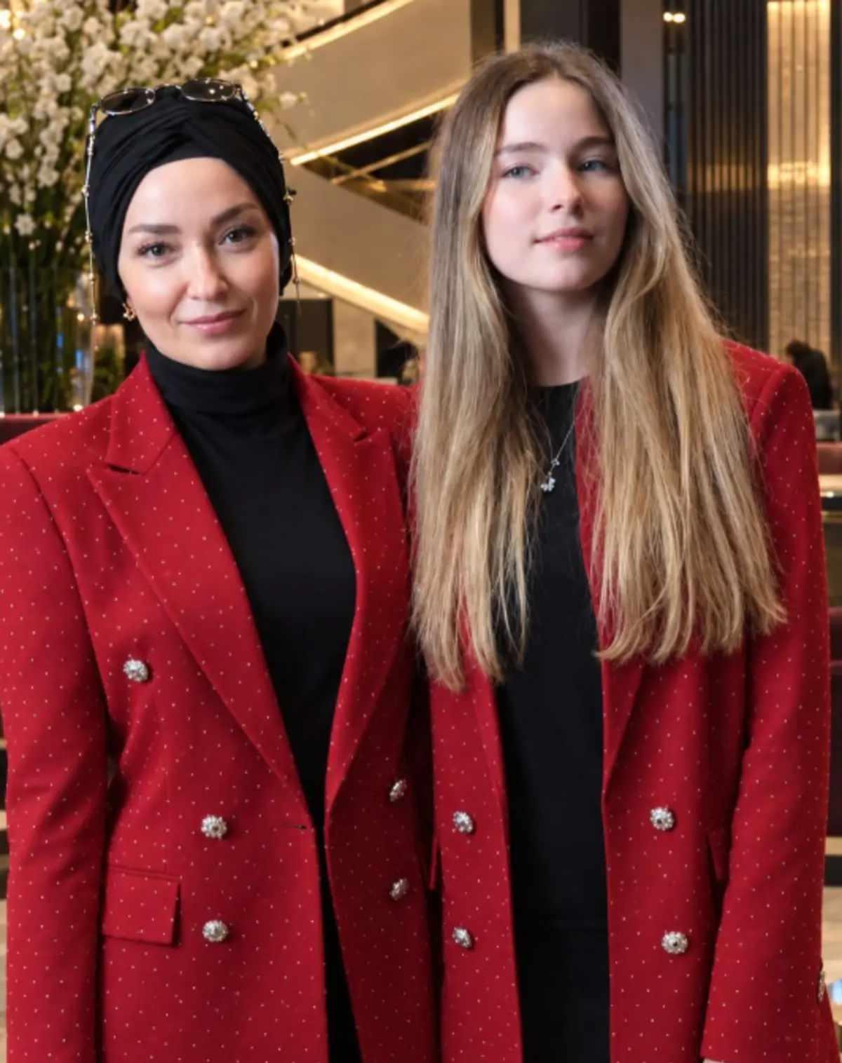 Ebrar Demirbilek ve annesi