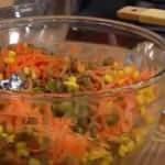 Cevizli ve tereyağlı salata nasıl yapılır?  Yoğurtlu mercimek salatası tarifi...