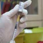 Bilim Kurulu üyesi Şener: Öğrenciyle temaslı herkes çift doz aşı olmalı
