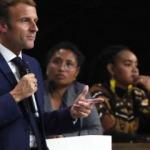 Afrikalı aktivist gençlerden Macron'u çıldırtan sözler