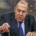 Lavrov: NATO, Rusya sınırına önemli miktarda askeri ekipman taşıyor