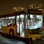 İETT otobüsü ile otomobil çarpıştı: 1 ölü, 4 yaralı