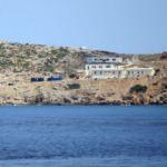 Yunanistan'ın Keçi Adasına yığdığı ağır silahlar görüntülendi