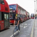 Londra'da metro çalışanları ve otobüs şoförleri greve gitti