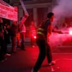 Paris'te düşük maaş protestosu! Hayat pahalılığı nedeniyle Fransa grevlerle sarsılıyor
