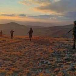 Sınırdan geçmeye çalışan FETÖ'cü ve PKK'lı teröristler yakalandı
