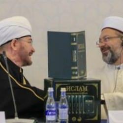 İslam'ın tebliği Rusya'da yayılıyor... 'Hadislerle İslam' eserinin Rusçası tanıtıldı
