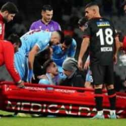 Trabzonspor'da sakatlık şoku! Visca hastaneye kaldırıldı