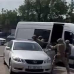 Kırgızistan'da darbe girişimi: Asker ve bürokratlar gözaltında