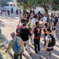İzmir’de polis LGBT'lilere 'dur' dedi! 50’nin üzerinde gözaltı