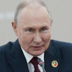 Putin'den Zimbabve liderine helikopter hediyesi