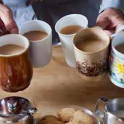 Demlenen kahvenin faydaları: Soğuk kahve mideye dokunur mu, zararlı mı? 