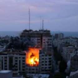 İşgalci İsrail, Filistinli sivilleri vuruyor! Gazze'ye ağır bombardıman