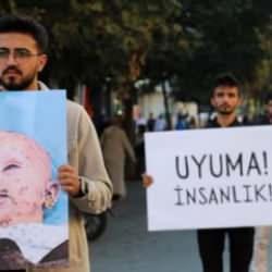 Üniversitelilerden 5 saat sessiz İsrail protestosu